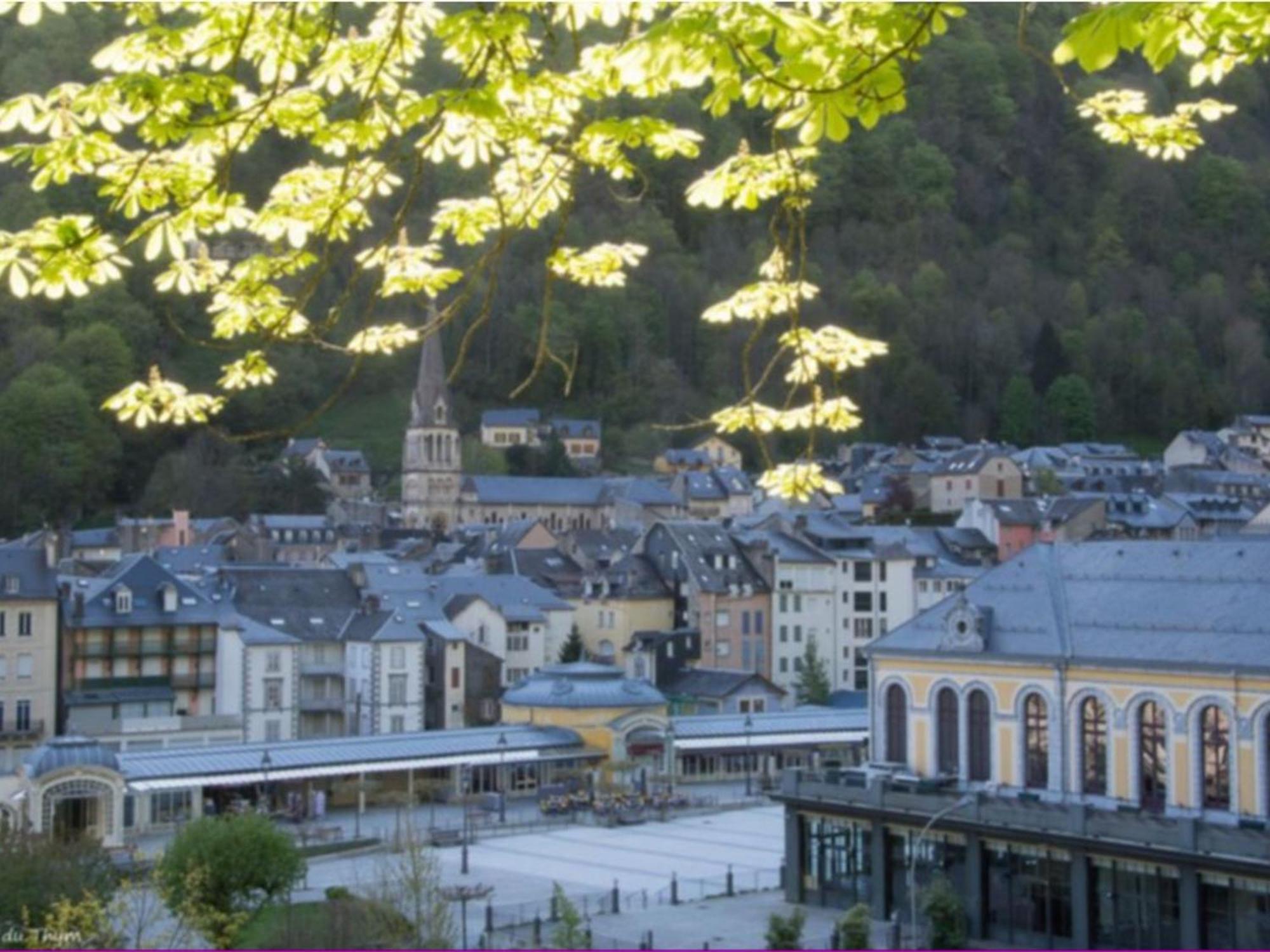 T2 Renove Avec Terrasse, Parking Prive, Local Velos A Cauterets - Fr-1-401-290 Экстерьер фото